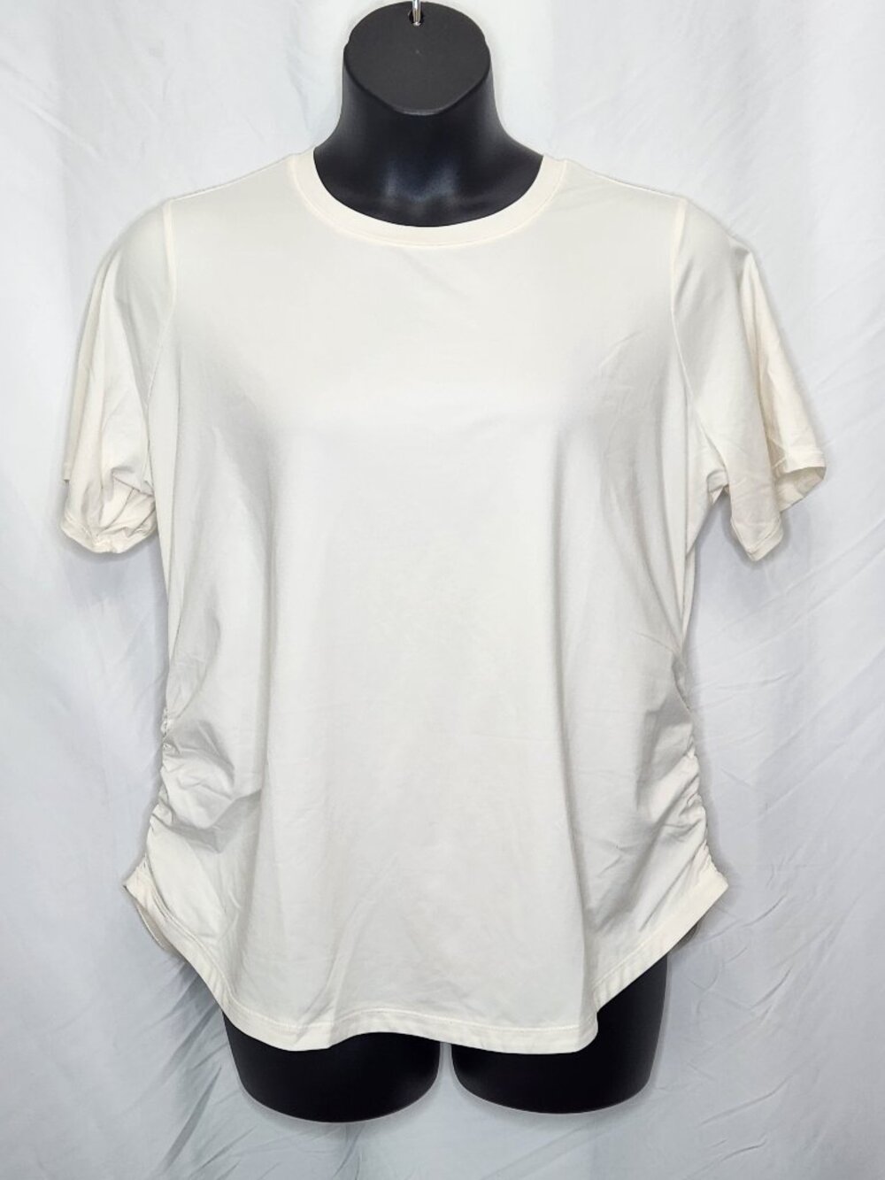 NEW Calia Carrie Underwood Flow Ruched Tee Top Womens 1X Plus Ivory Shirt JJ11